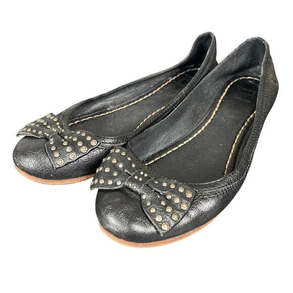 Frye Carson Navy Ballerina Flats Studded Bow *Dimensions In Picture* - Picture 1 of 5